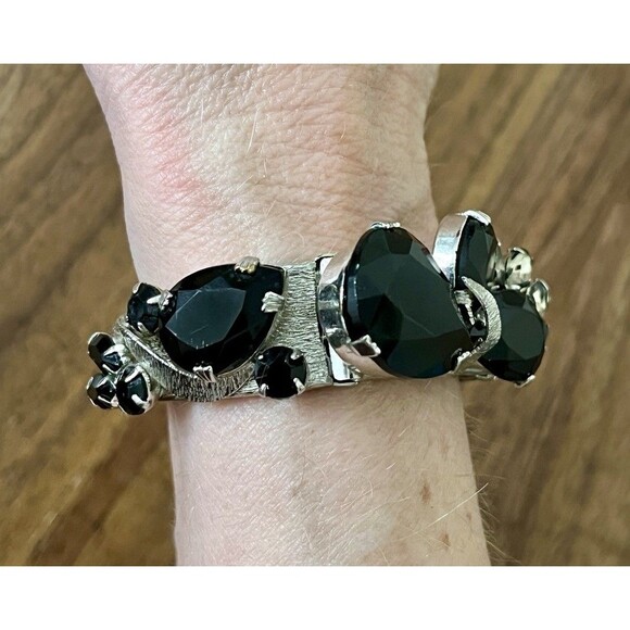 Vintage Juliana Style Silver Tone Clamper Bracelet Black Rhinestone Whimsigoth - Picture 7 of 10